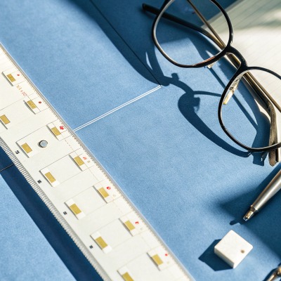 Avoid PWM below 1kHz; use high‑frequency or CCR dimming (ID#4)